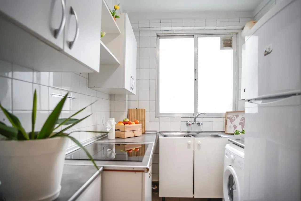 Zurbaran Basic Ha Apartment 카디스