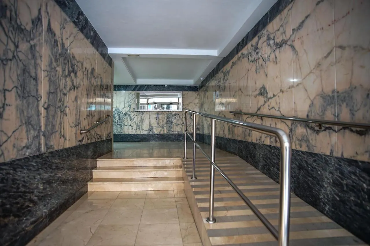 Zurbaran Basic Ha Apartment 카디스